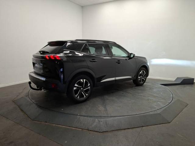 Peugeot 2008 image 8