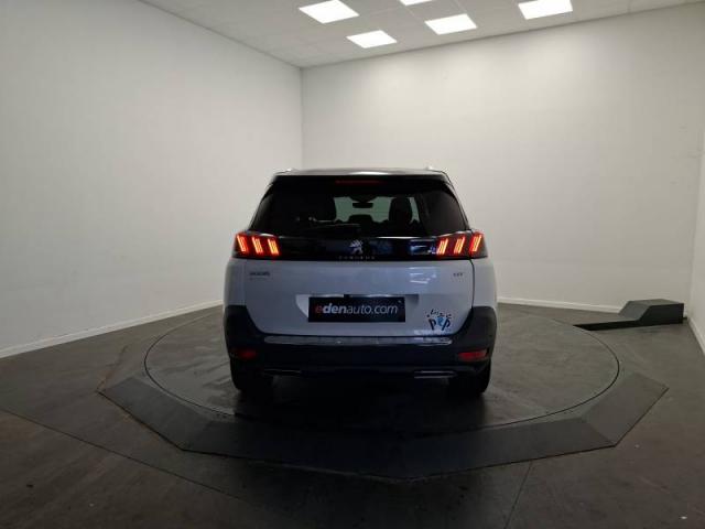 Peugeot 5008 image 1
