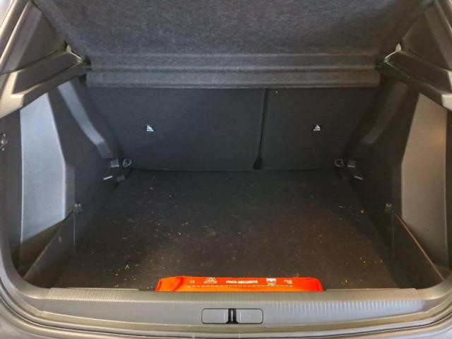 Peugeot 2008 image 6