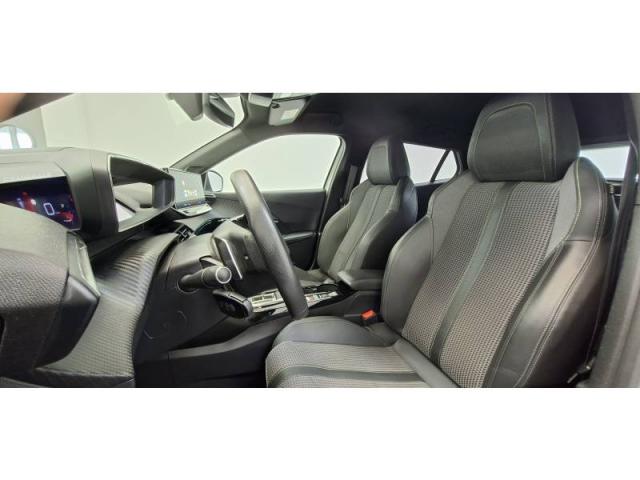 Peugeot 2008 image 9