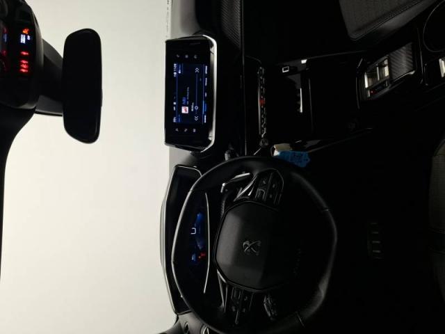 Peugeot 2008 image 9
