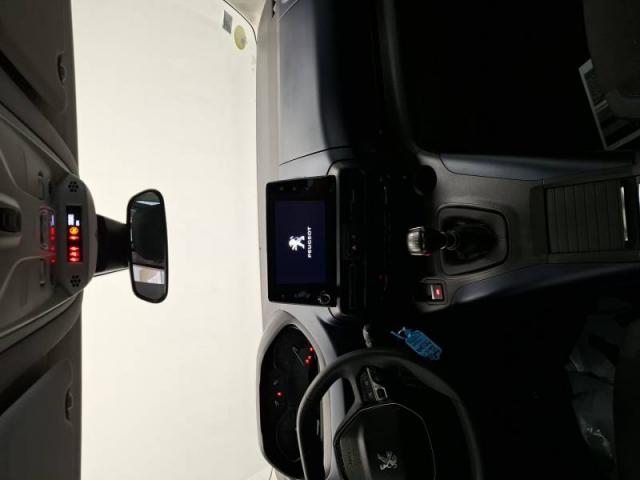 Peugeot Rifter image 8