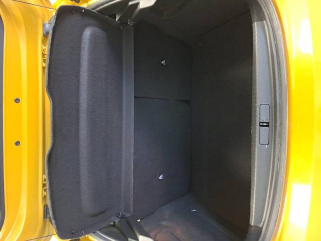 Peugeot 208 image 9