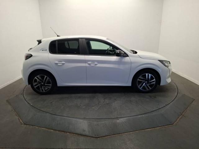Peugeot 208 image 7