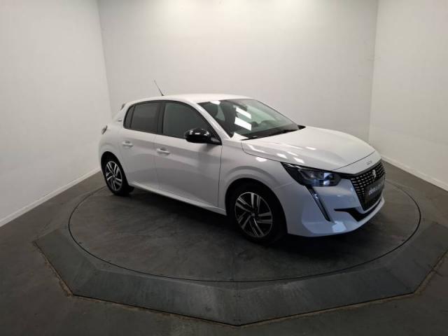 Peugeot 208 image 8