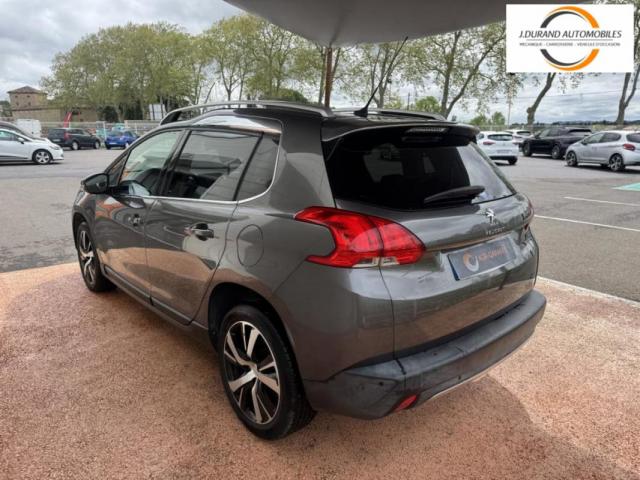 Peugeot 2008 image 3