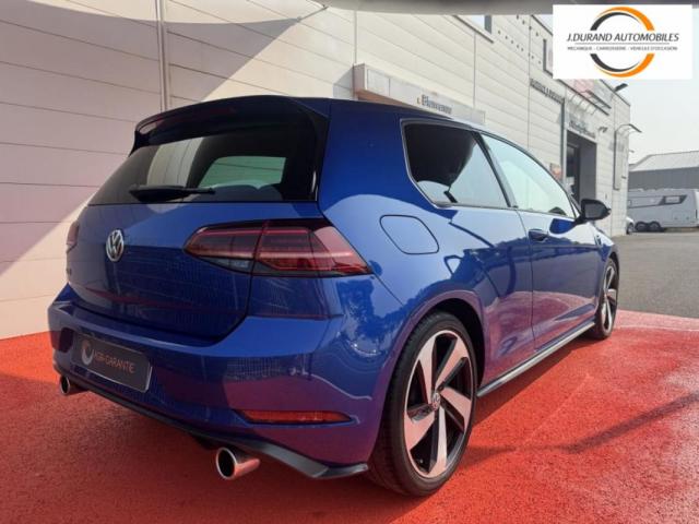 Volkswagen Golf image 9