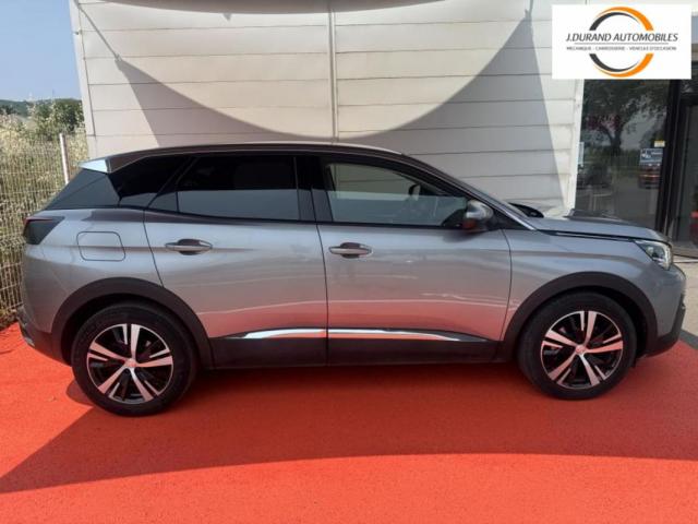 Peugeot 3008 image 2