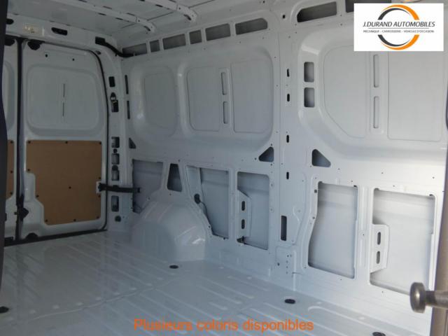 Renault Master image 1