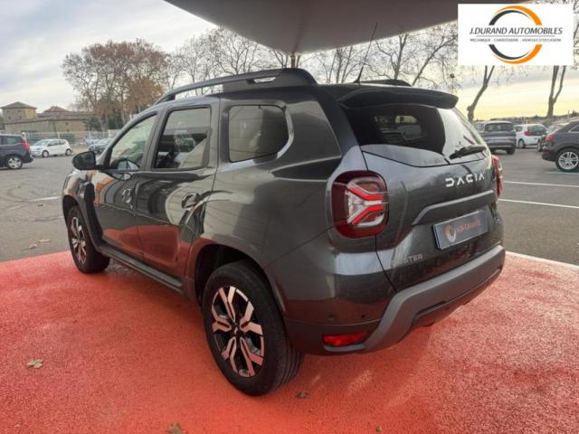 Dacia Duster image 1
