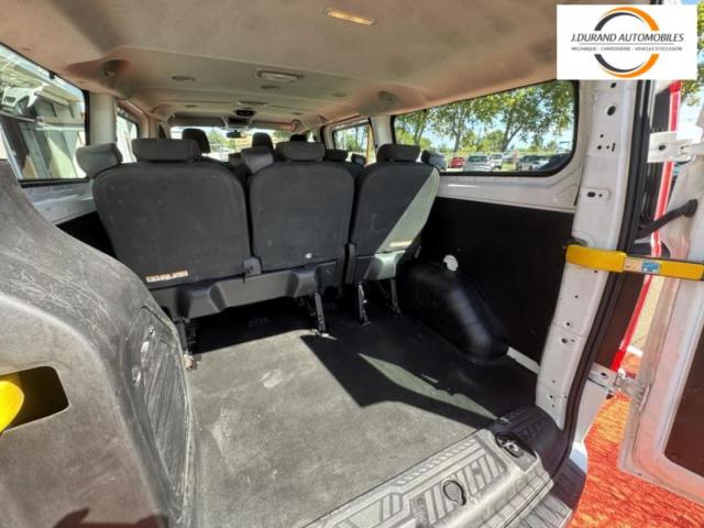 Ford Transit Custom Kombi image 2