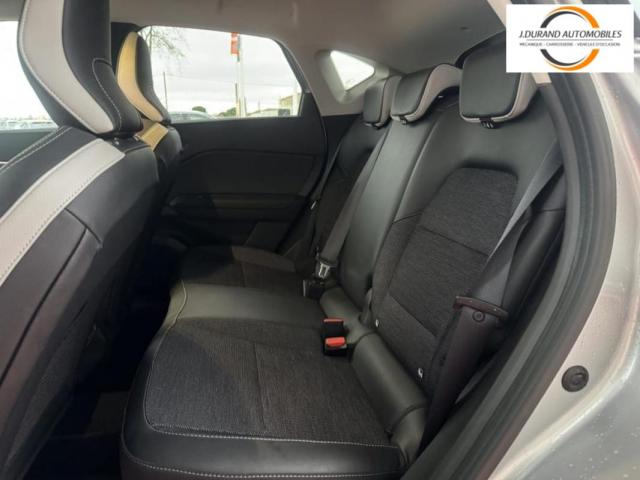 Renault Captur image 8