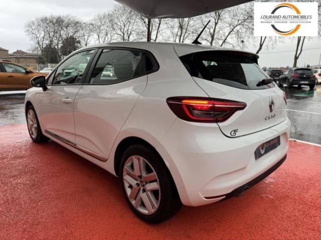 Renault Clio image 2