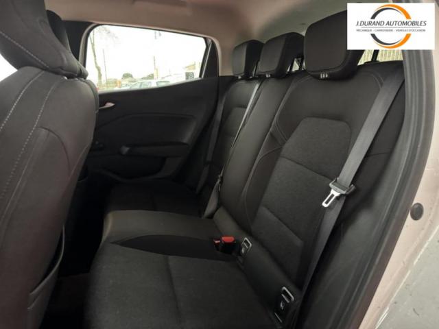 Renault Clio image 8