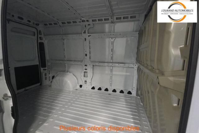 Peugeot Boxer image 1