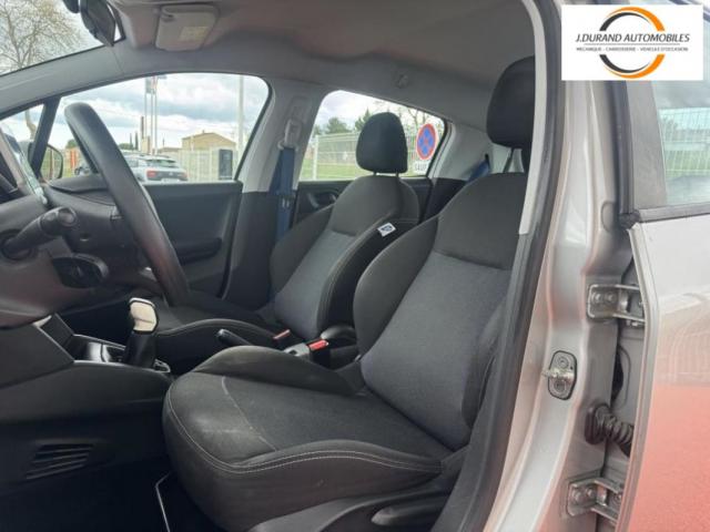 Peugeot 208 image 2