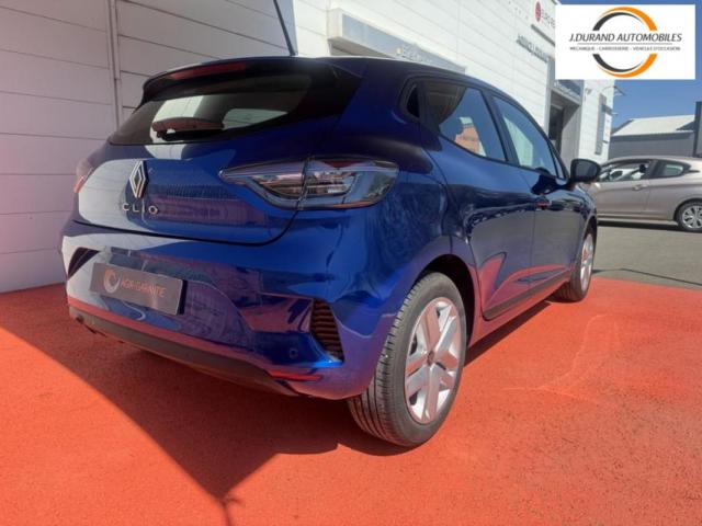 Renault Clio image 2