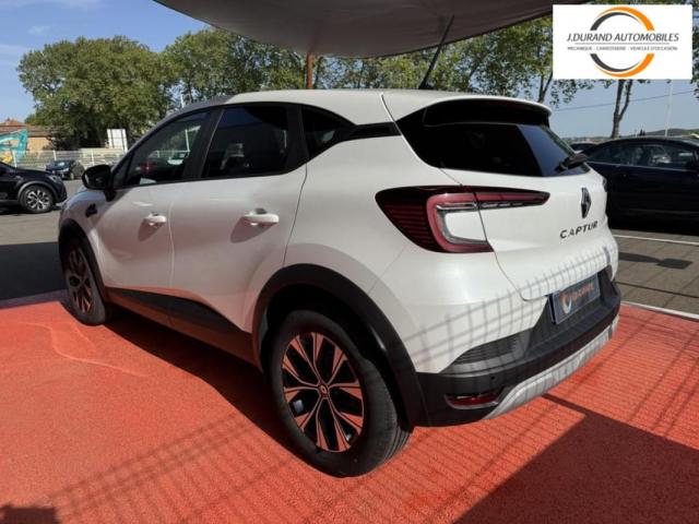 Renault Captur image 1