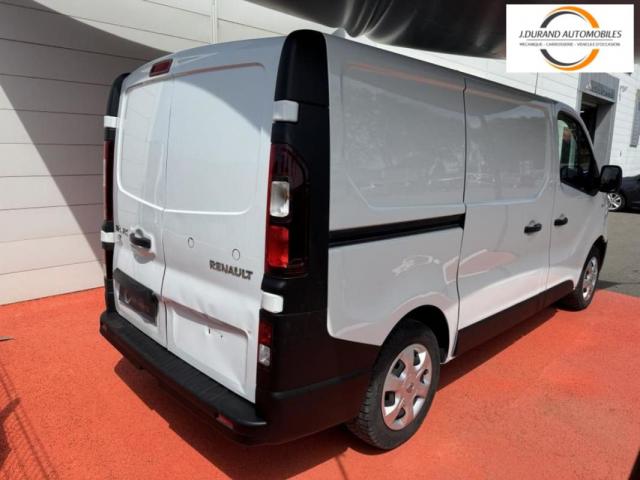 Renault Trafic image 4
