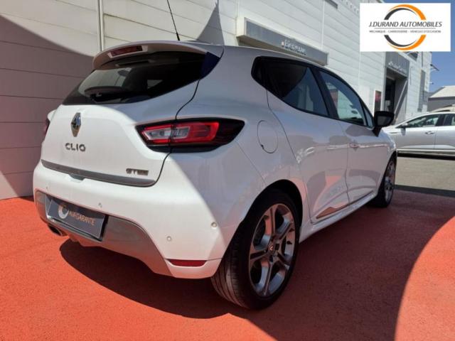 Renault Clio image 9
