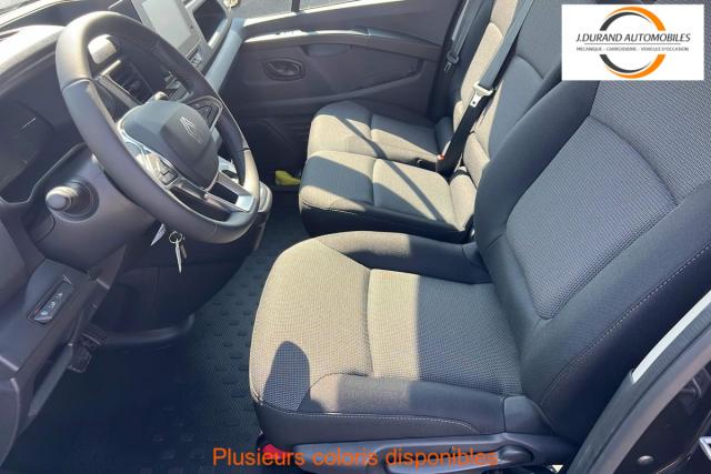 Renault Trafic image 9