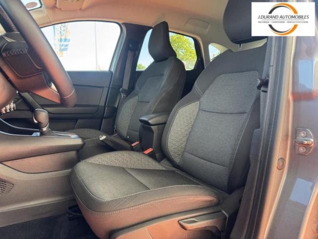 Renault Captur image 2