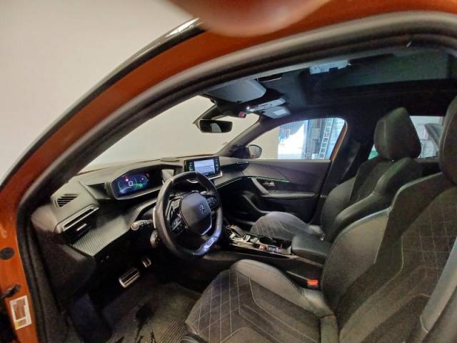 Peugeot 2008 image 6