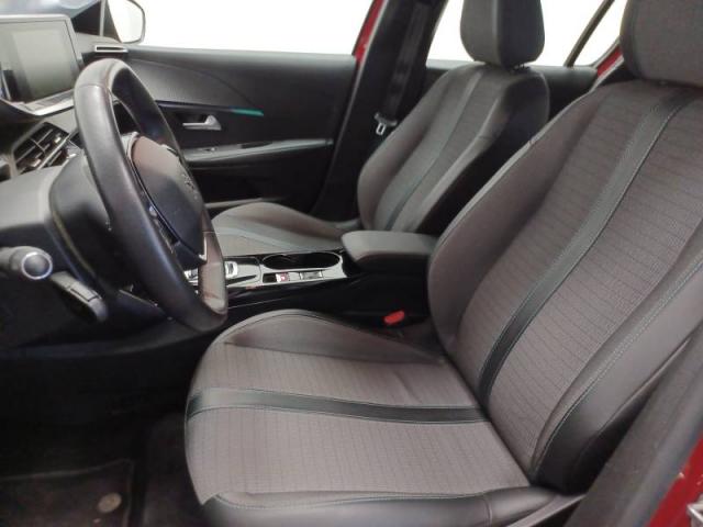 Peugeot 208 image 1