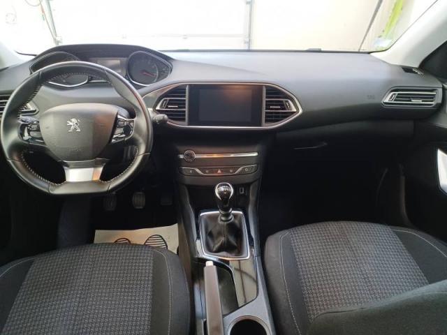 Peugeot 308 image 6