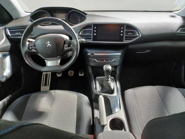 Peugeot 308 image 2