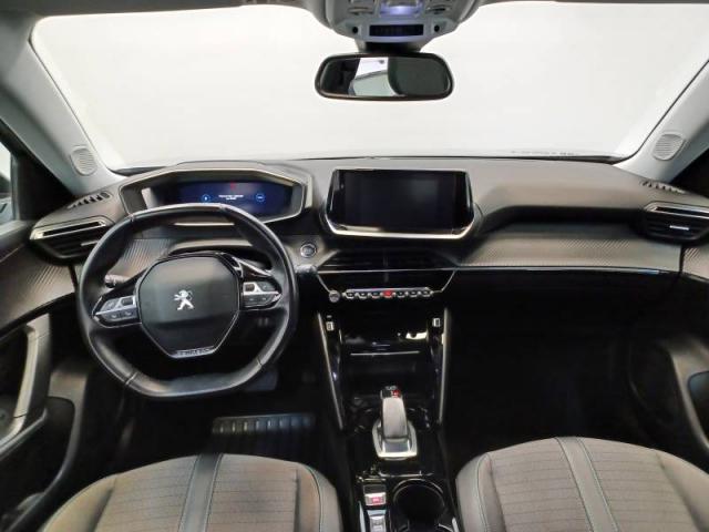 Peugeot 2008 image 2