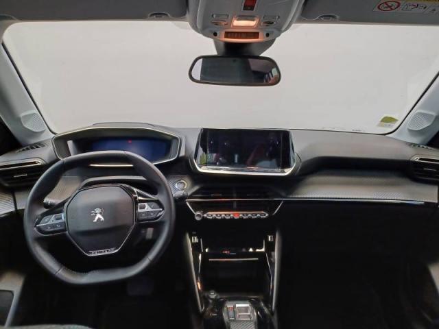 Peugeot 208 image 8
