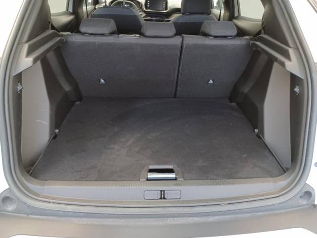 Peugeot 2008 image 6