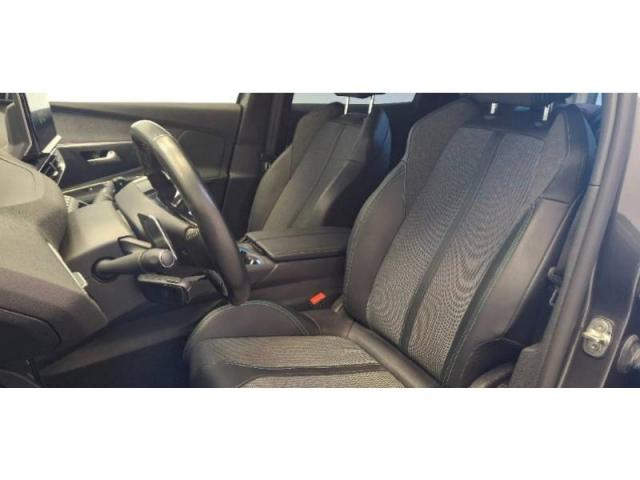 Peugeot 3008 image 8