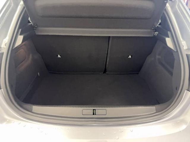 Peugeot 208 image 9