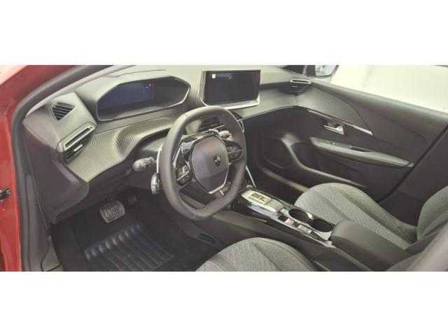 Peugeot 208 image 5