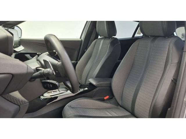 Peugeot 2008 image 9