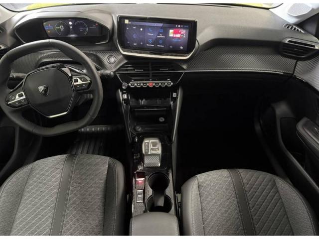 Peugeot 208 image 1