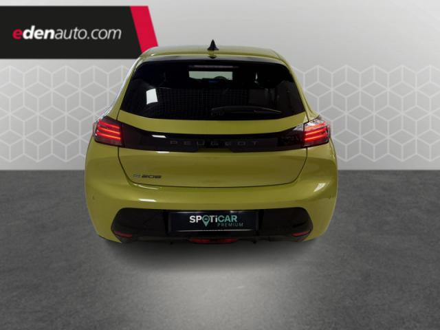 Peugeot 208 image 8