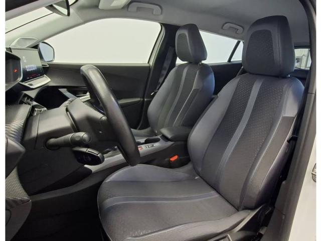 Peugeot 2008 image 4