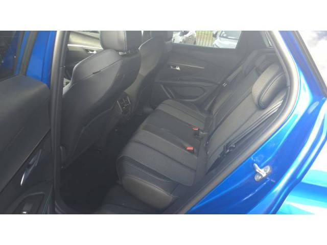 Peugeot 3008 image 8