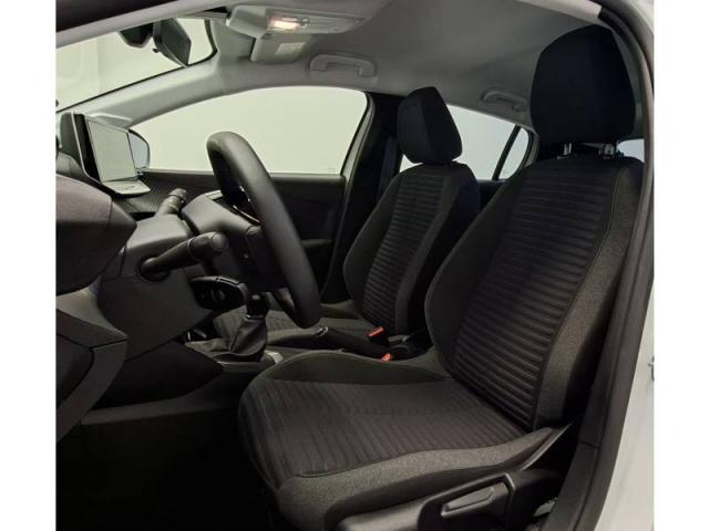 Peugeot 208 image 2