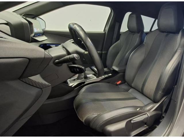 Peugeot 2008 image 7