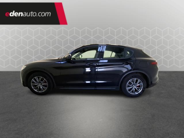 Alfa Romeo Stelvio image 1