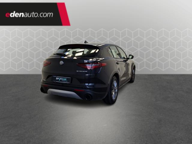 Alfa Romeo Stelvio image 5