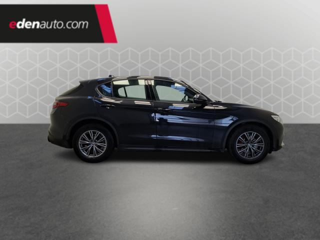 Alfa Romeo Stelvio image 4