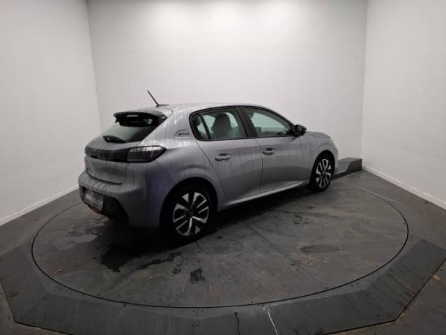 Peugeot 208 image 3