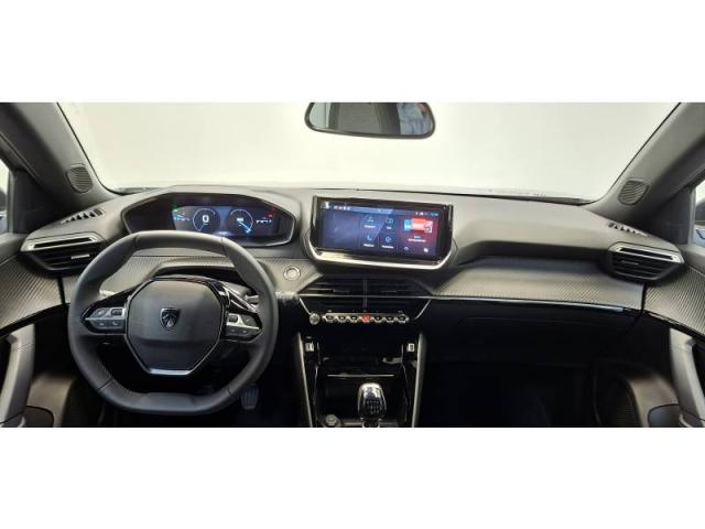 Peugeot 2008 image 8