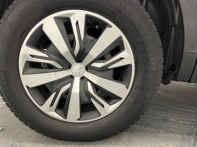 Peugeot 2008 image 4