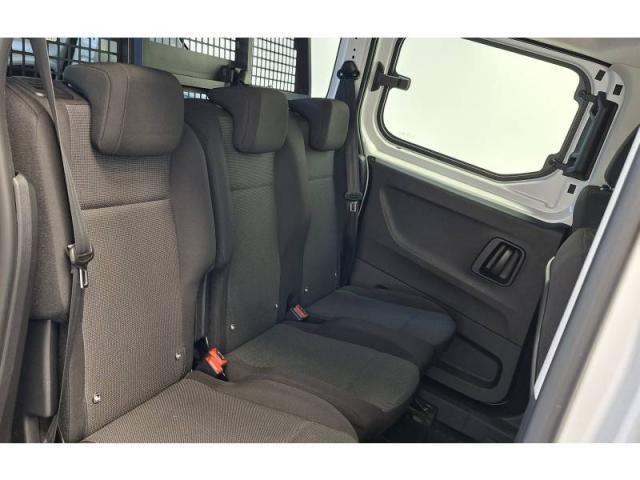 Peugeot Partner image 2